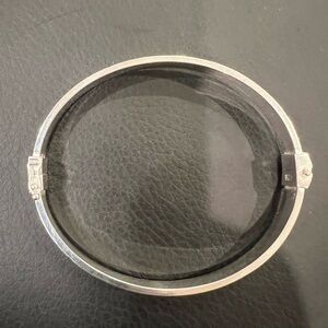 .925 Sterling Silver Oval Bangle